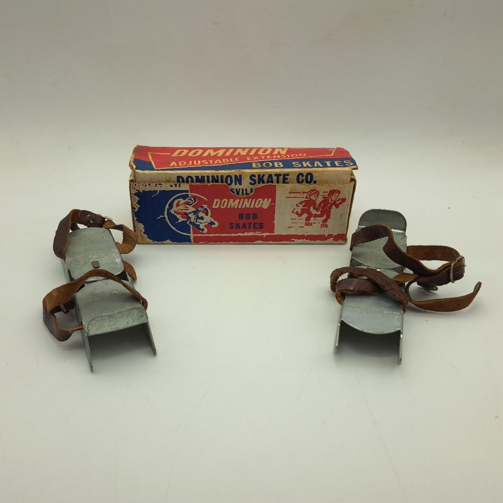 Pair of Dominion Bob Skates For kids in Box